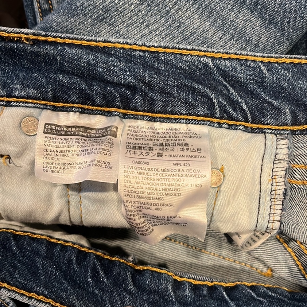 Levi’s 511 Jeans - Picture 9 of 10